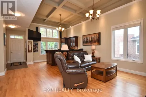29 Stonecroft Terrace Ottawa ON K2K 2V1