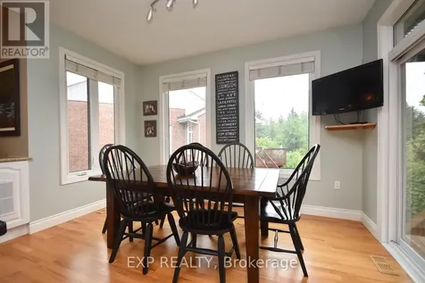 29 Stonecroft Terrace Ottawa ON K2K 2V1