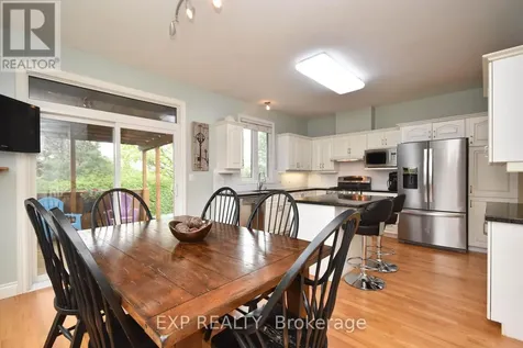 29 Stonecroft Terrace Ottawa ON K2K 2V1