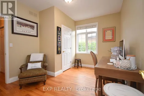 29 Stonecroft Terrace Ottawa ON K2K 2V1