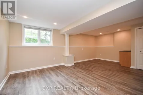 29 Stonecroft Terrace Ottawa ON K2K 2V1