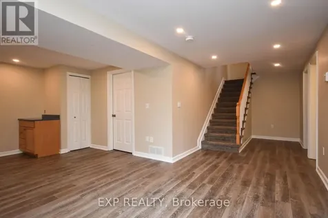 29 Stonecroft Terrace Ottawa ON K2K 2V1