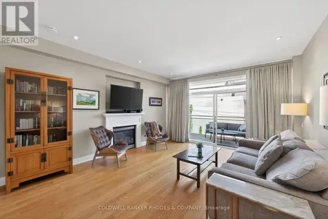 213 Ivy Crescent Ottawa ON K1M 1X9