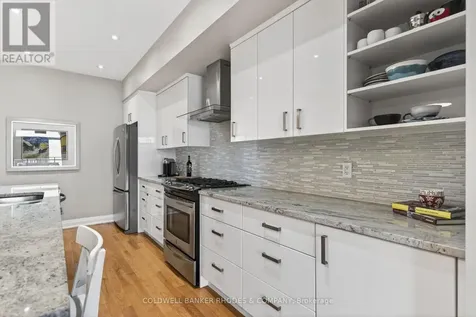 213 Ivy Crescent Ottawa ON K1M 1X9