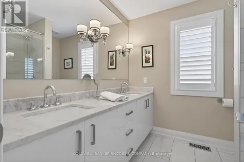 213 Ivy Crescent Ottawa ON K1M 1X9