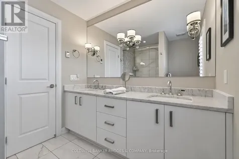 213 Ivy Crescent Ottawa ON K1M 1X9