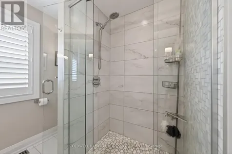 213 Ivy Crescent Ottawa ON K1M 1X9