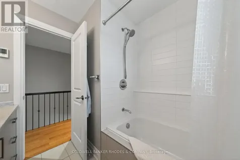 213 Ivy Crescent Ottawa ON K1M 1X9