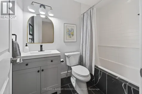 213 Ivy Crescent Ottawa ON K1M 1X9