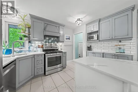 306 Normandy Avenue Waterloo ON N2K 1X7