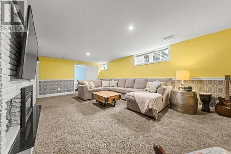 306 Normandy Avenue Waterloo ON N2K 1X7