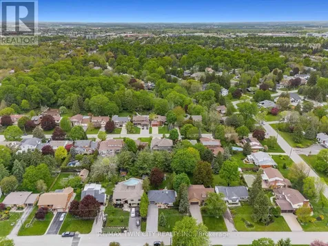 306 Normandy Avenue Waterloo ON N2K 1X7