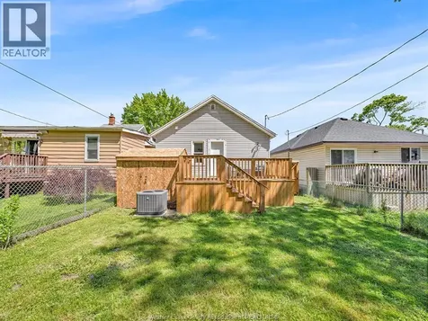 3790 Glenfield Windsor ON N9C 2B2