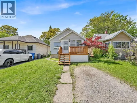 3790 Glenfield Windsor ON N9C 2B2
