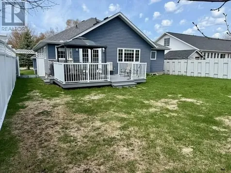 24 Clearwater Crescent Dryden ON P8N 3H9