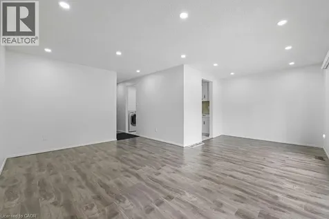 24 Tara Crescent Thorold ON L2V 4M1