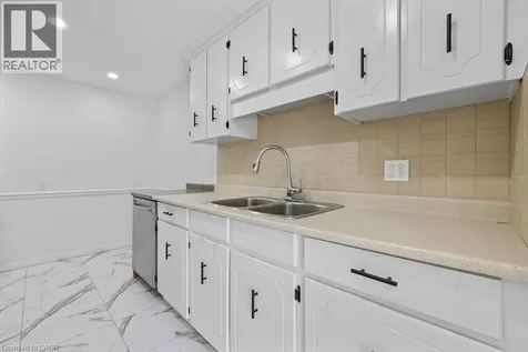24 Tara Crescent Thorold ON L2V 4M1