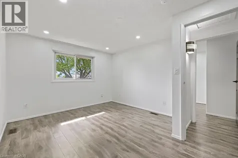 24 Tara Crescent Thorold ON L2V 4M1