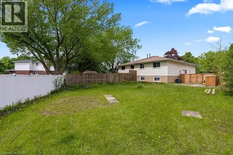 24 Tara Crescent Thorold ON L2V 4M1