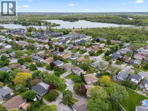 24 Tara Crescent Thorold ON L2V 4M1