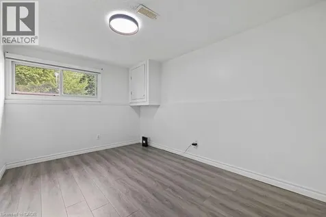 24 Tara Crescent Thorold ON L2V 4M1