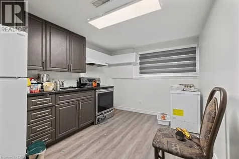 24 Tara Crescent Thorold ON L2V 4M1