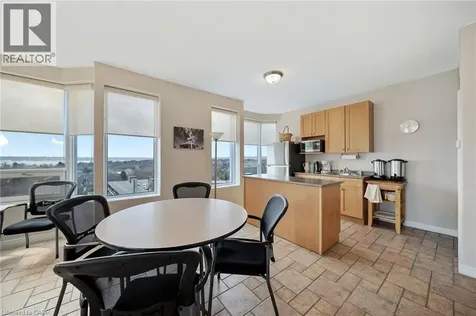 1272 Ontario Street Burlington ON L7S 2L8