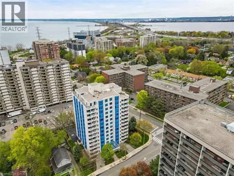 1272 Ontario Street Burlington ON L7S 2L8