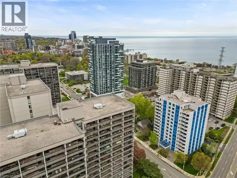 1272 Ontario Street Burlington ON L7S 2L8