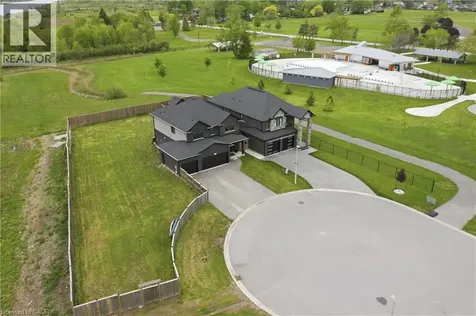 374 Viger Drive South Welland ON L3B 0E2