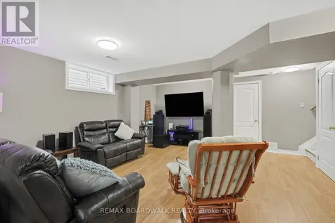 4091 Canyon Walk Drive Ottawa ON K1V 1V8