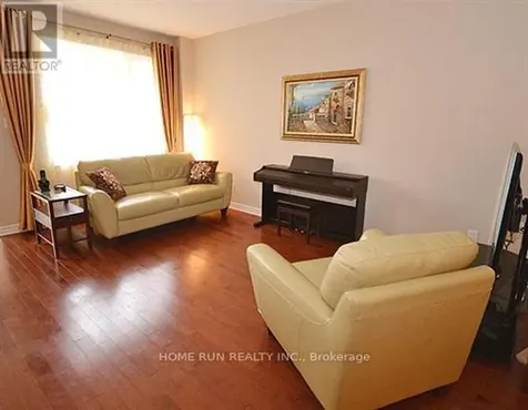 608 Remnor Avenue Ottawa ON K2T 0A6