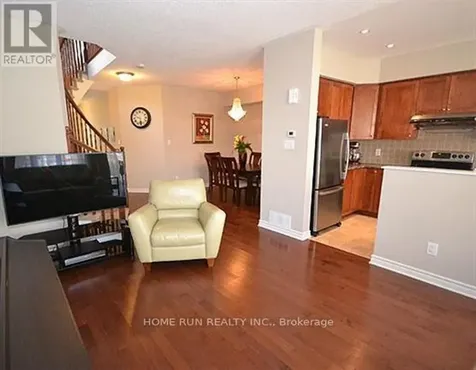 608 Remnor Avenue Ottawa ON K2T 0A6