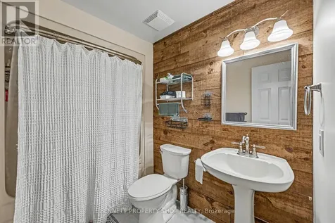 875 Kenyon Crescent Cornwall ON K6H 6Z1
