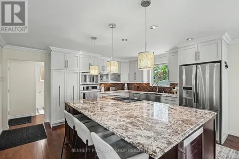 875 Kenyon Crescent Cornwall ON K6H 6Z1