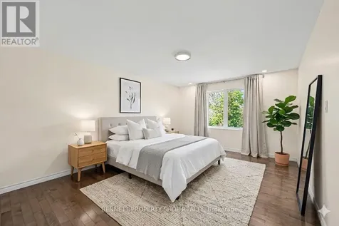 875 Kenyon Crescent Cornwall ON K6H 6Z1