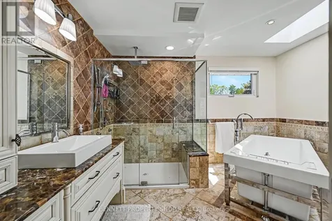 875 Kenyon Crescent Cornwall ON K6H 6Z1