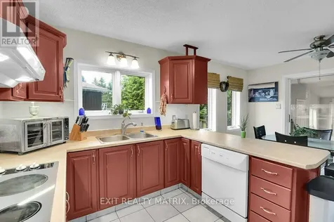 72 Castlebeau Street Russell ON K0A 1W0