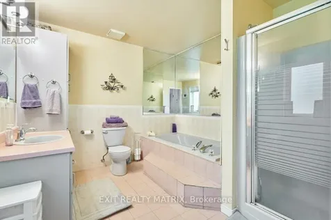 72 Castlebeau Street Russell ON K0A 1W0