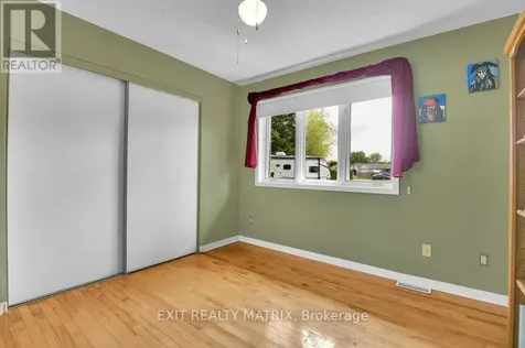 72 Castlebeau Street Russell ON K0A 1W0