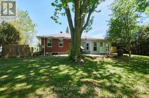 72 Castlebeau Street Russell ON K0A 1W0