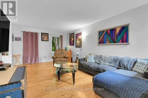 72 Castlebeau Street Russell ON K0A 1W0