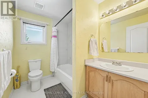 168 Springwater Drive South Ottawa ON K2M 2A1