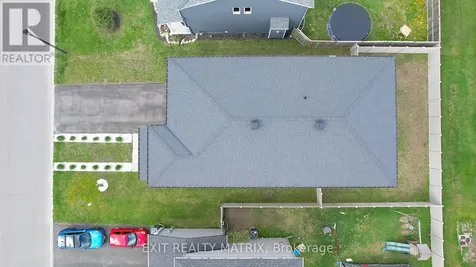 865 Cologne Street Russell ON K0A 1W0