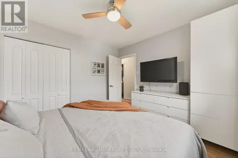 1081 Foley Avenue Ottawa ON K1G 2R4