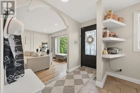 1081 Foley Avenue Ottawa ON K1G 2R4