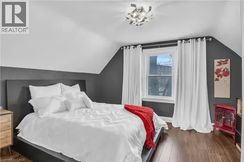296 Weber Street East Kitchener ON N2H 1G2