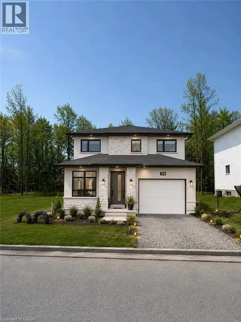150 Hodgkins Avenue Thorold ON L2V 1M1