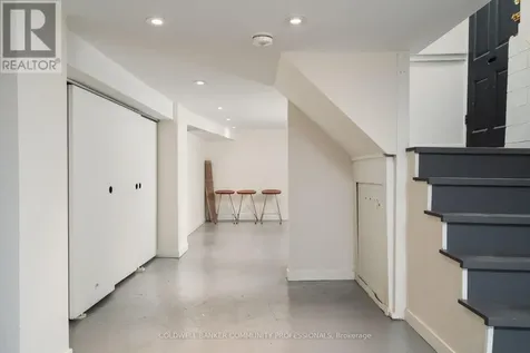 44 St Clair Avenue Hamilton (gibson) ON L8M 2N3
