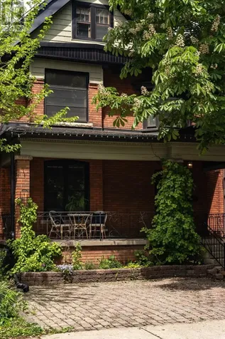 44 St Clair Avenue Hamilton (gibson) ON L8M 2N3
